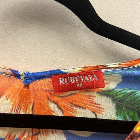 Ruby Yaya Cotton Tunic Top Sz XS Drawstring Waist Colorful Tropical Resortwear - Picture 5 of 10